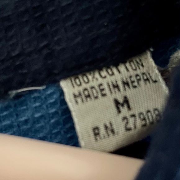 B.U.M. Hawaiian button down 100% cotton shirt. - Picture 4 of 7